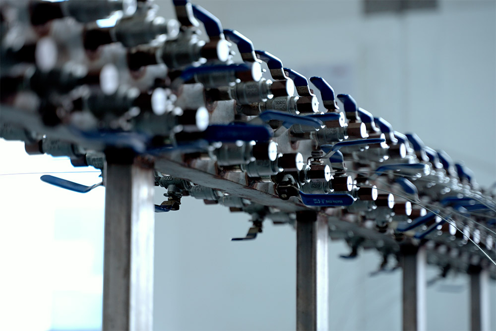 Internal hole cleaning equipment