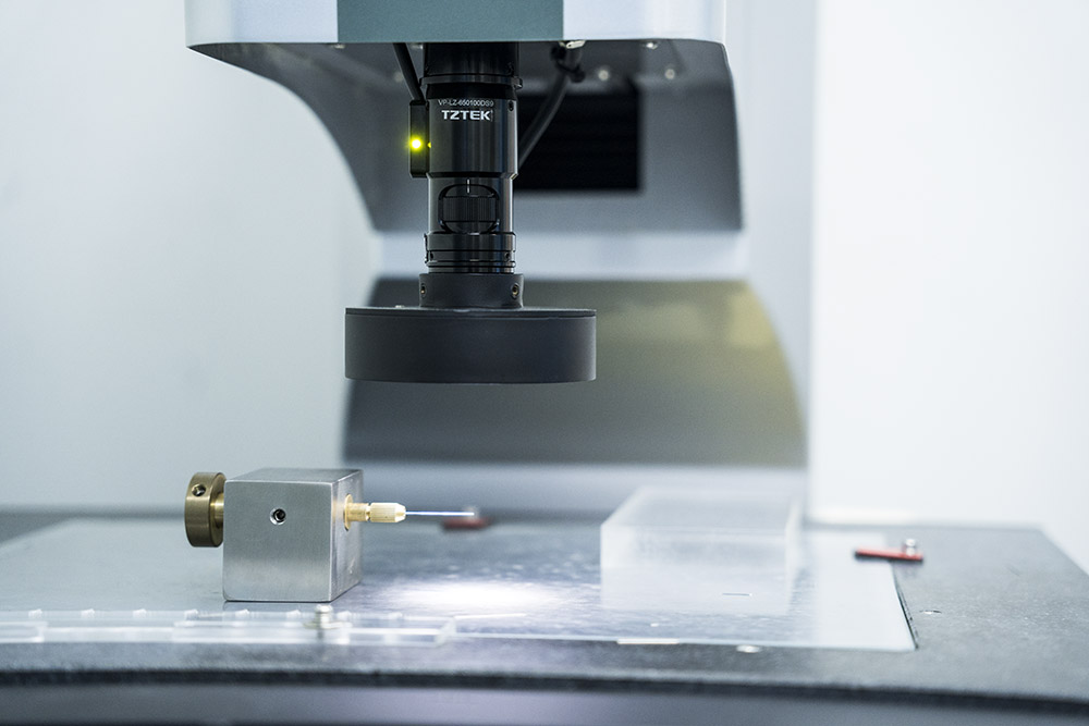 Laboratory testing equipment